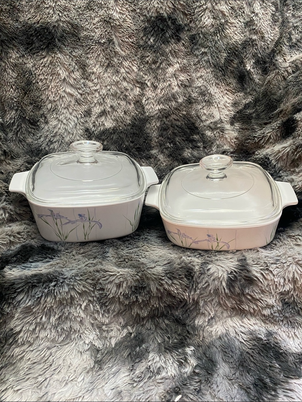 Set of 2 Vintage Corningware casserole dishes. Shadow Iris. 1 Ltr and 1.5 Ltr